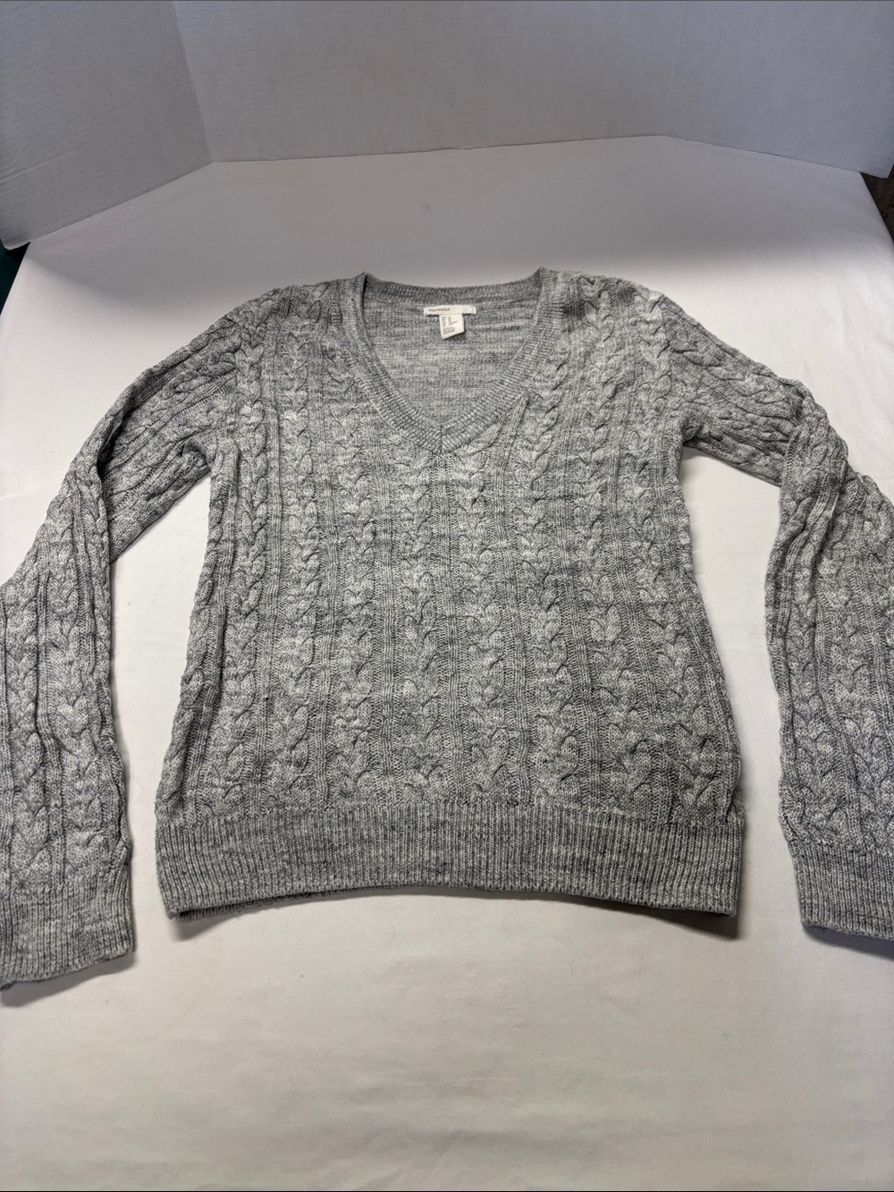 H&M Light Gray Cable Knit V-Neck Sweater